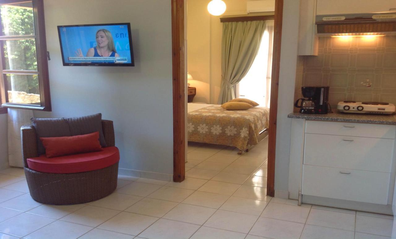 Asterias Studios & Apartments Kalyves Bagian luar foto