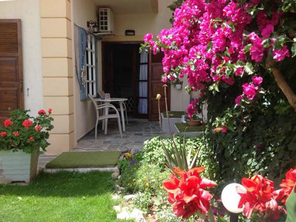 Asterias Studios & Apartments Kalyves Bagian luar foto